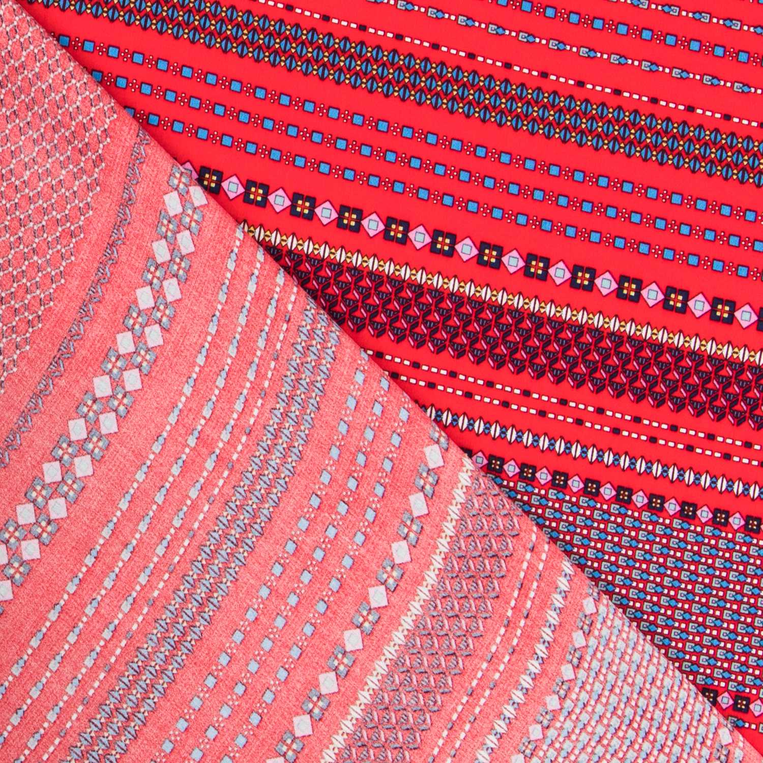 Crepe Satén Cenefas Coral - Ribes y Casals