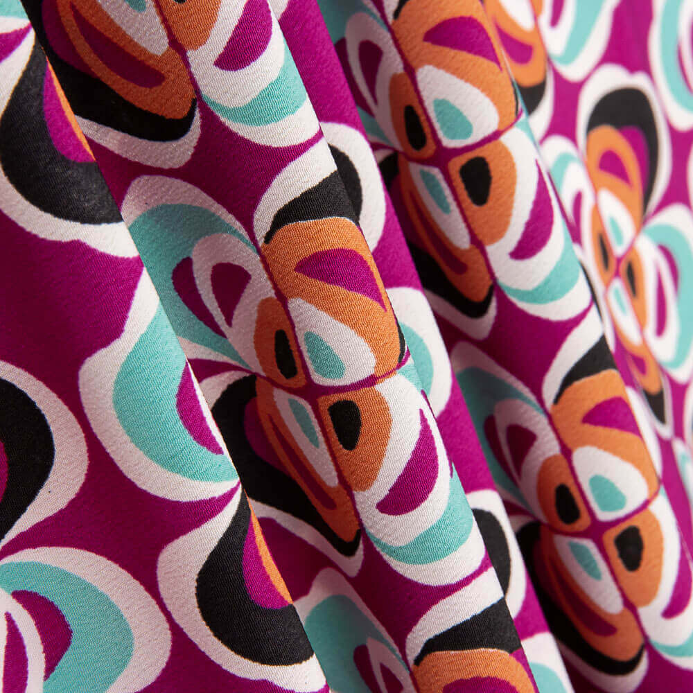 Crep Poliéster Flor Geométrico Fucsia - Ribes y Casals