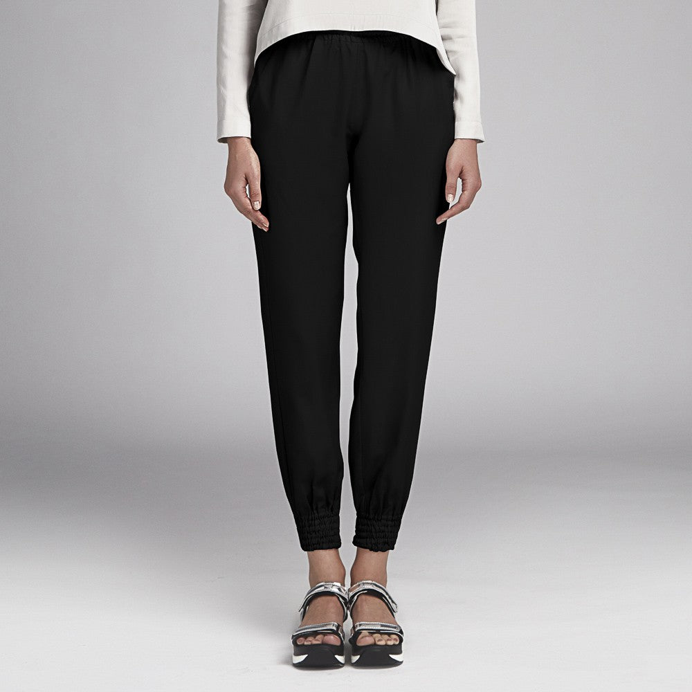 Franela Negra  - Ribes y Casals