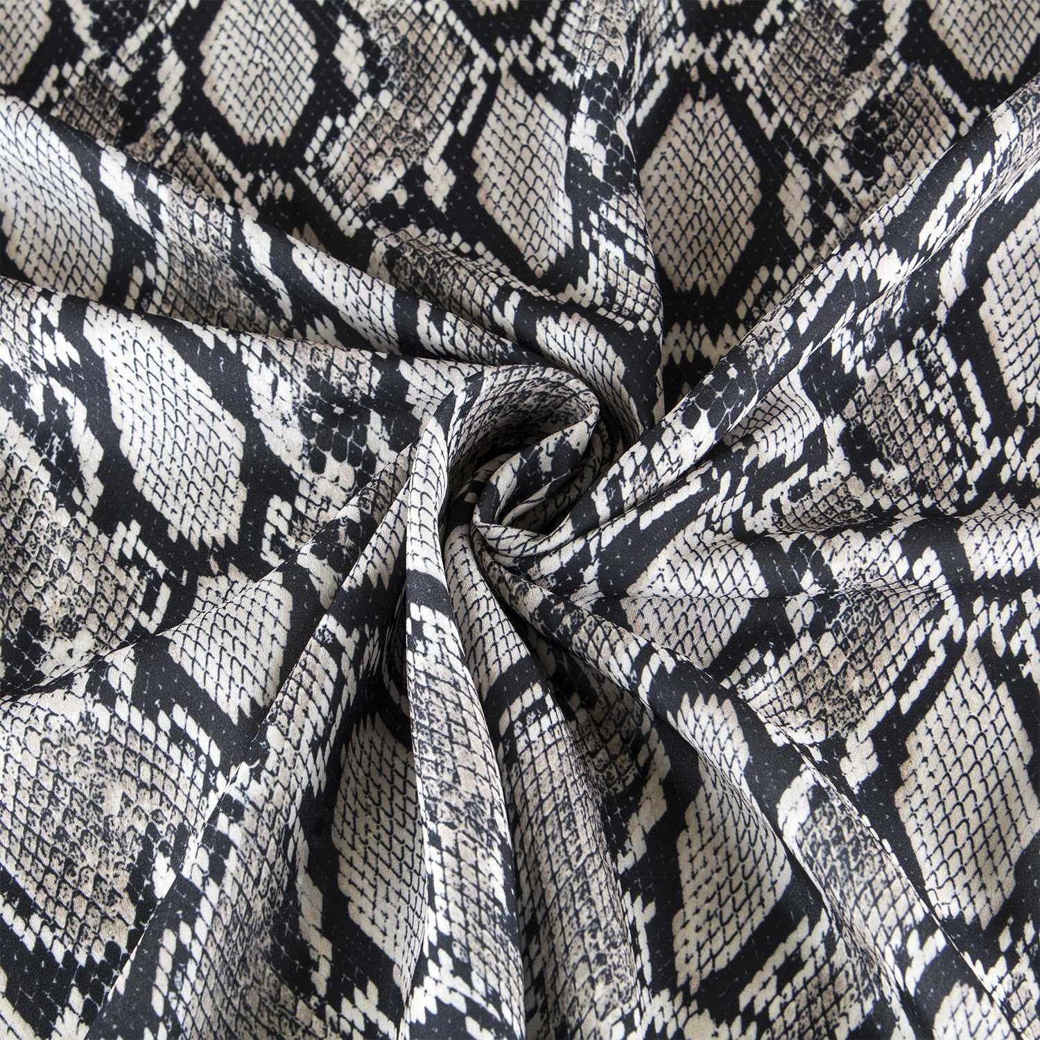 Georgette Animal Print Snake Gris - Ribes y Casals