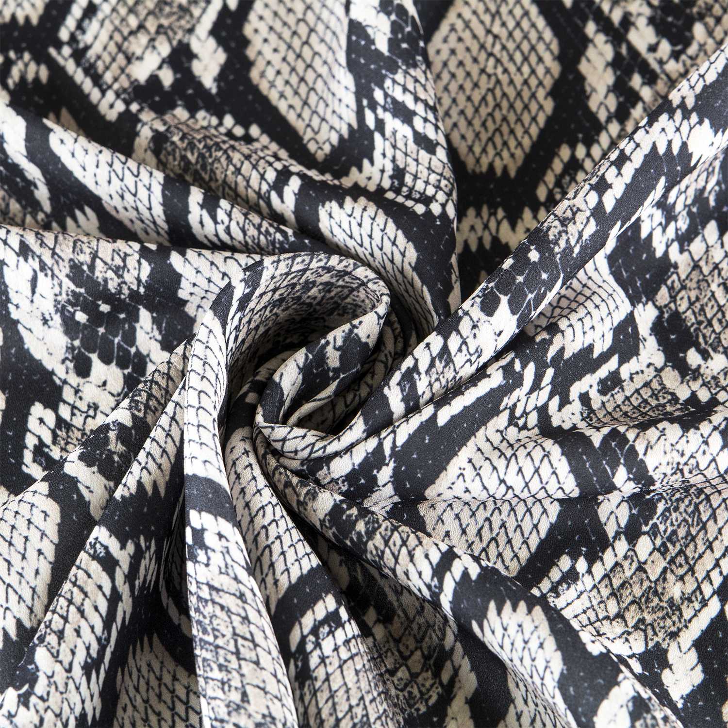 Georgette Animal Print Snake Gris - Ribes y Casals