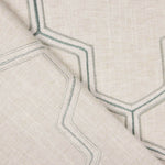 Tapicería Rústica Gruesa Gris Claro Bordado Hexa - Ribes y Casals