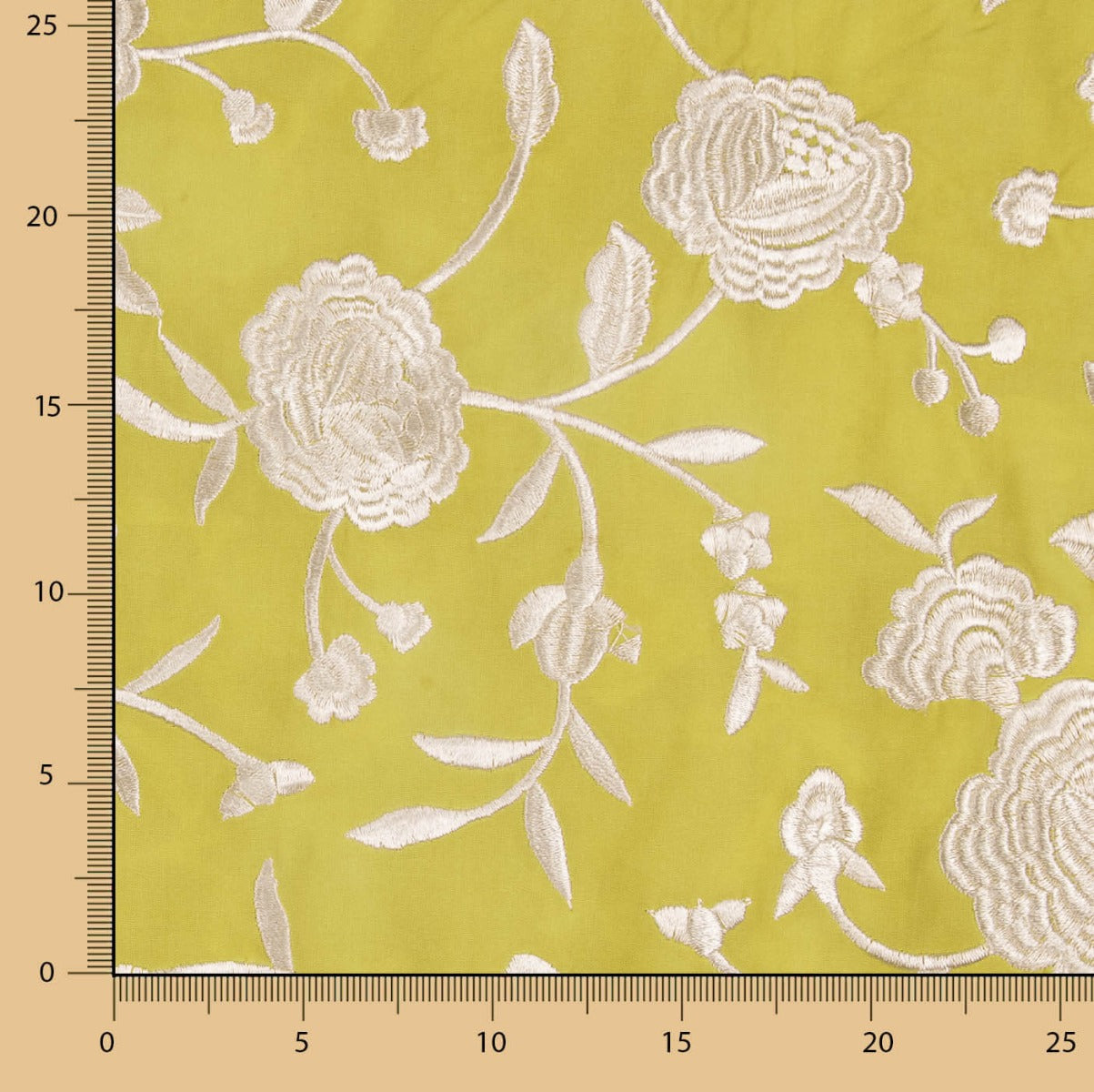 Mantón Bordado Crudo Tencel Albero - Ribes y Casals