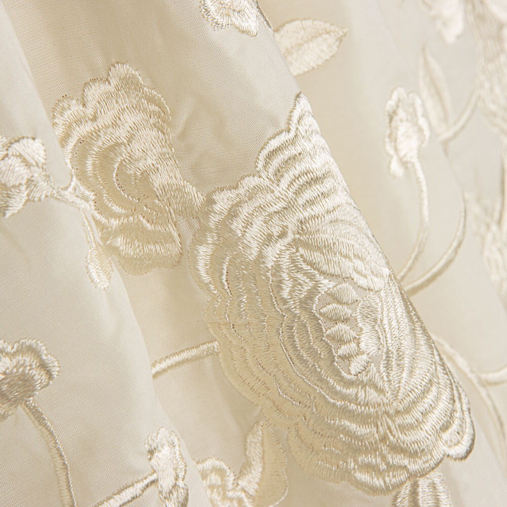 Mantón Bordado Crudo Tencel Blanco Natural - Ribes y Casals