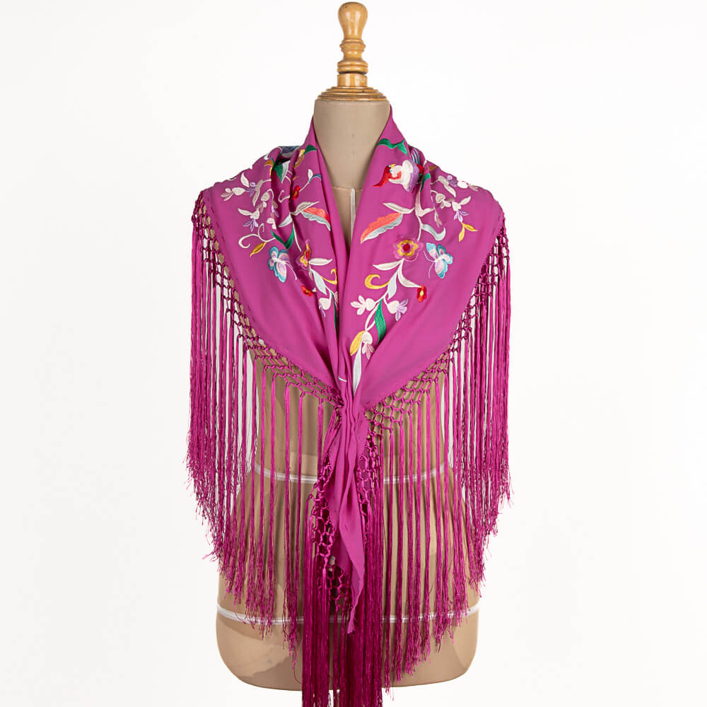 Mantoncillo Bordado Macarena Magenta - Ribes y Casals