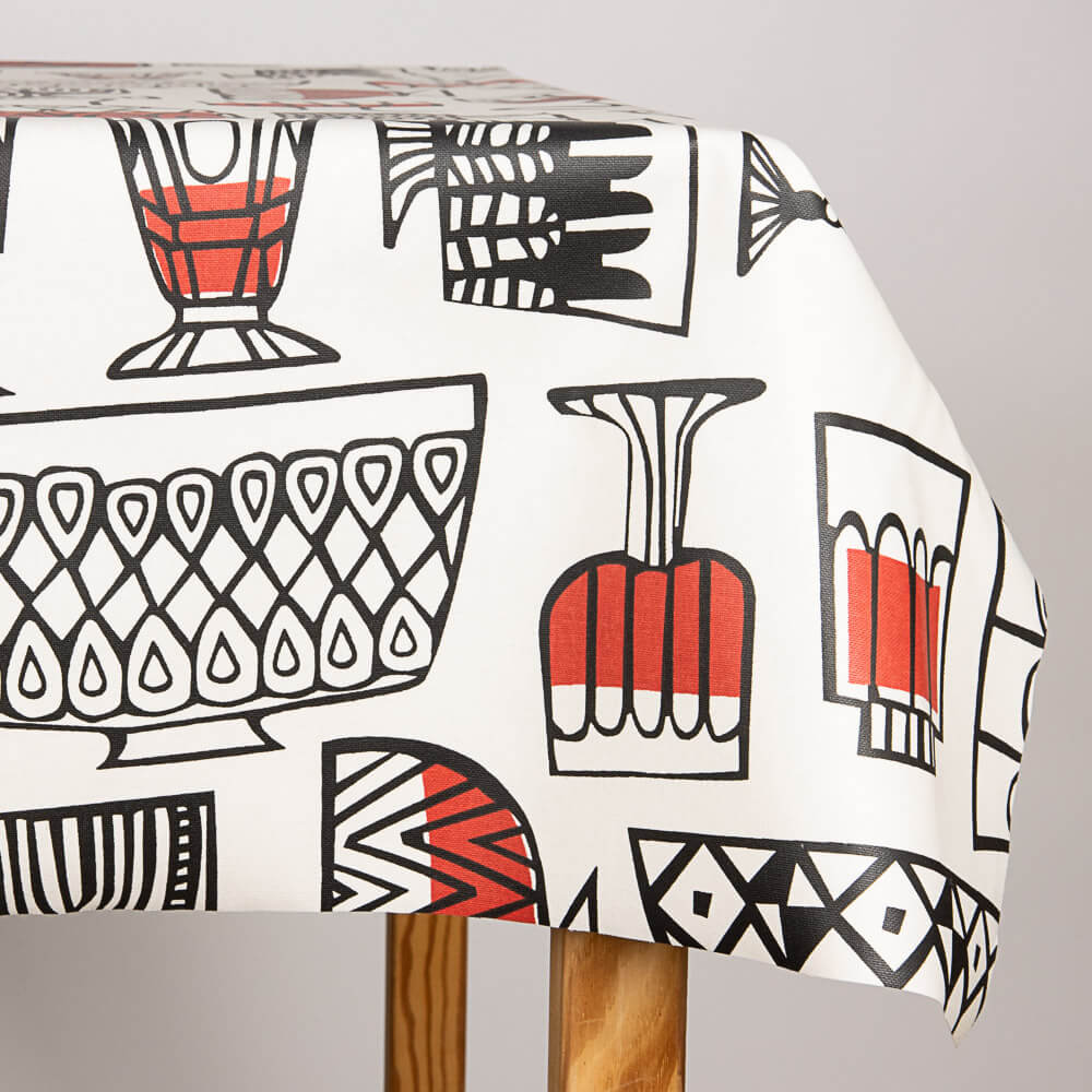 Mantel Resinado Anti Manchas Baccarat Rojo - Ribes y Casals