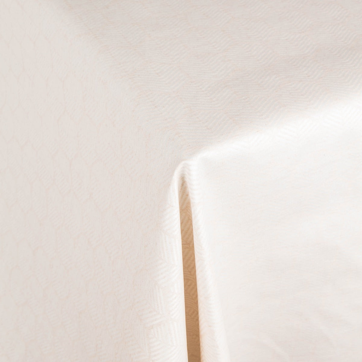 Mantel Anti Manchas Jacquard Hexágonos - Ribes y Casals