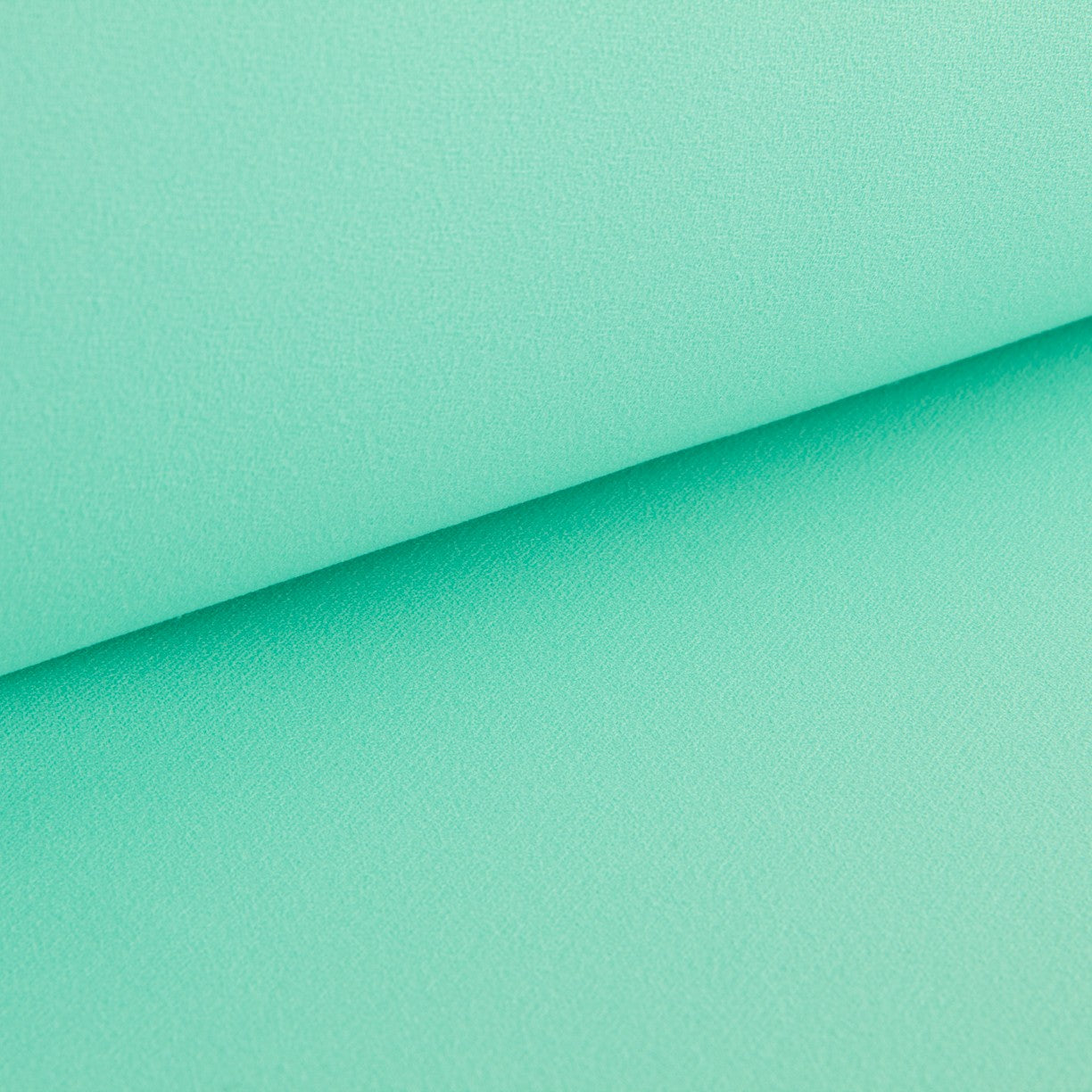 New Crepe Satén Verde Agua - Ribes y Casals