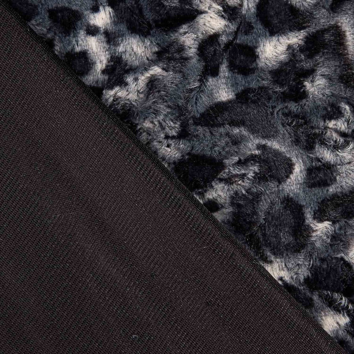 Pelo Corto Animal Print Grises - Ribes y Casals