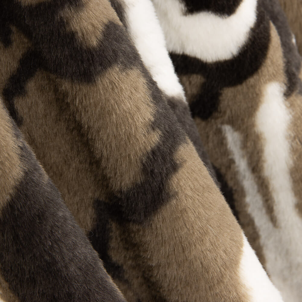 Pelo corto Mimetic - Ribes y Casals