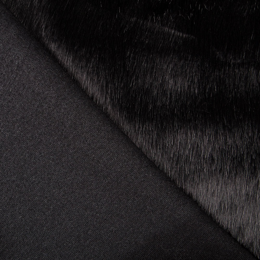 Pelo Largo Suave Negro - Ribes y Casals