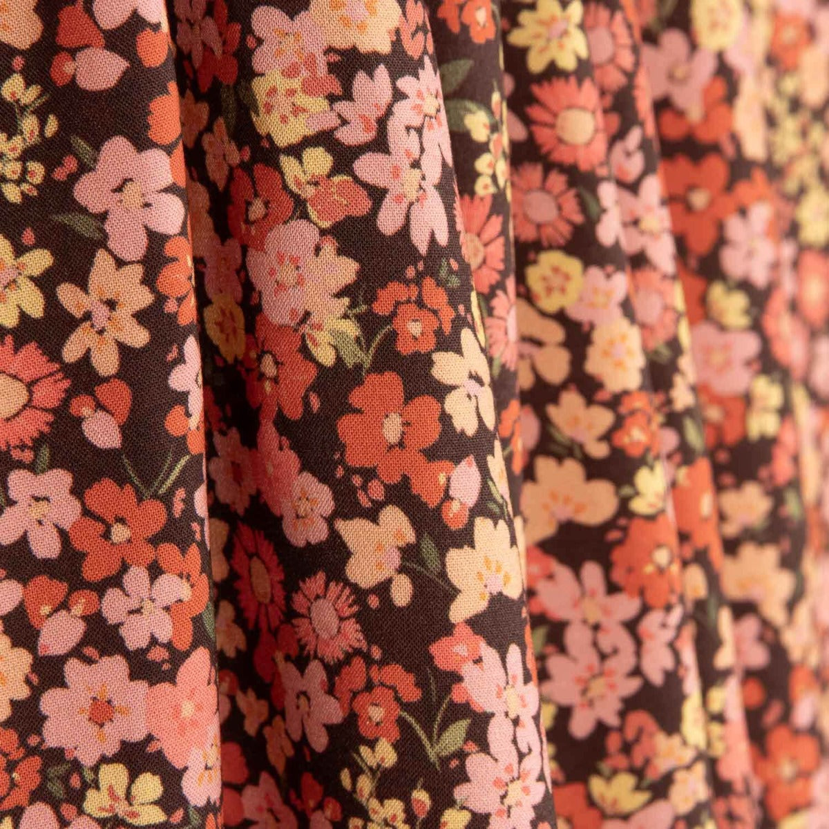 Retal Viscosa Floral Vintage 80x138 cms - Ribes y Casals