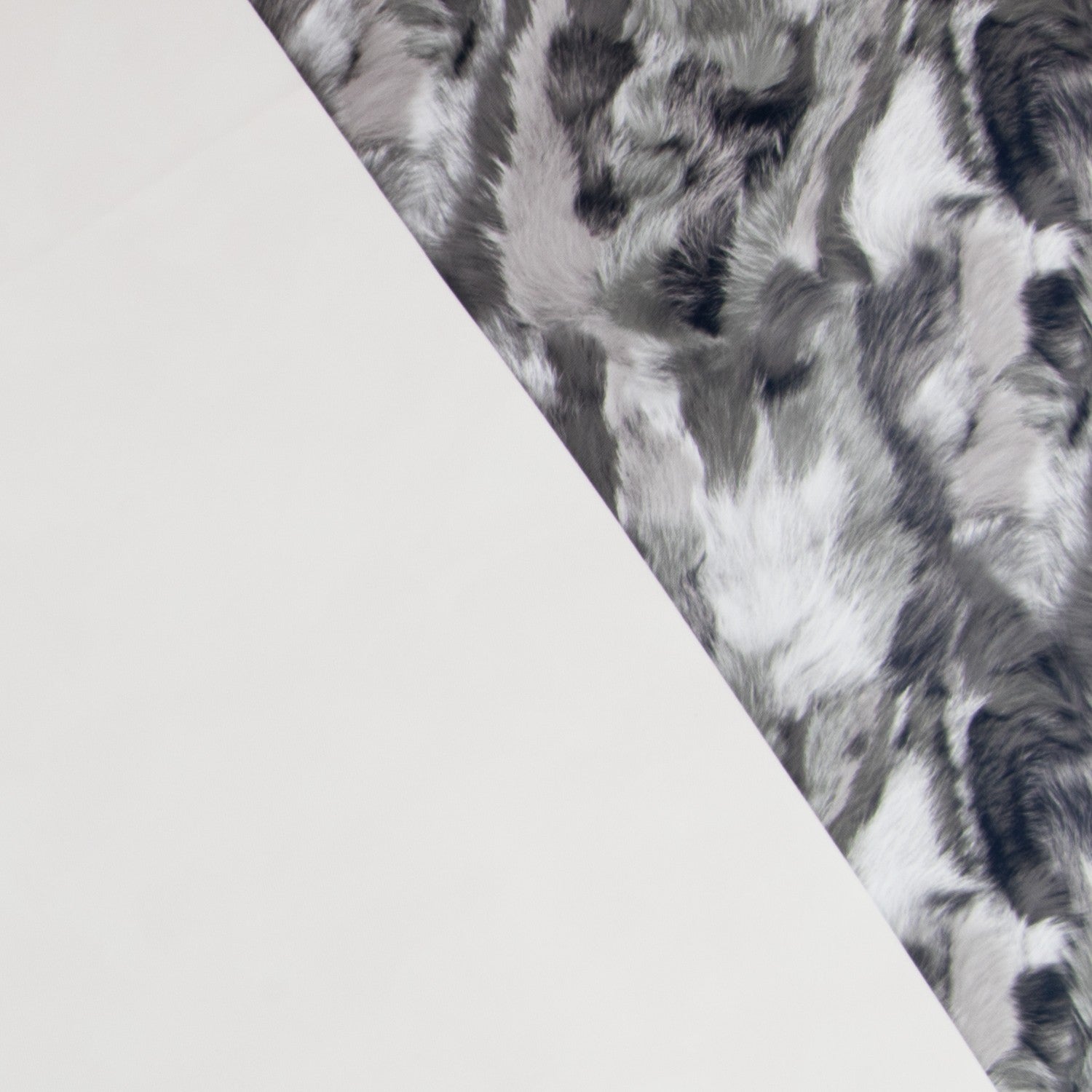 Polipiel Animal Print Gris - Ribes y Casals