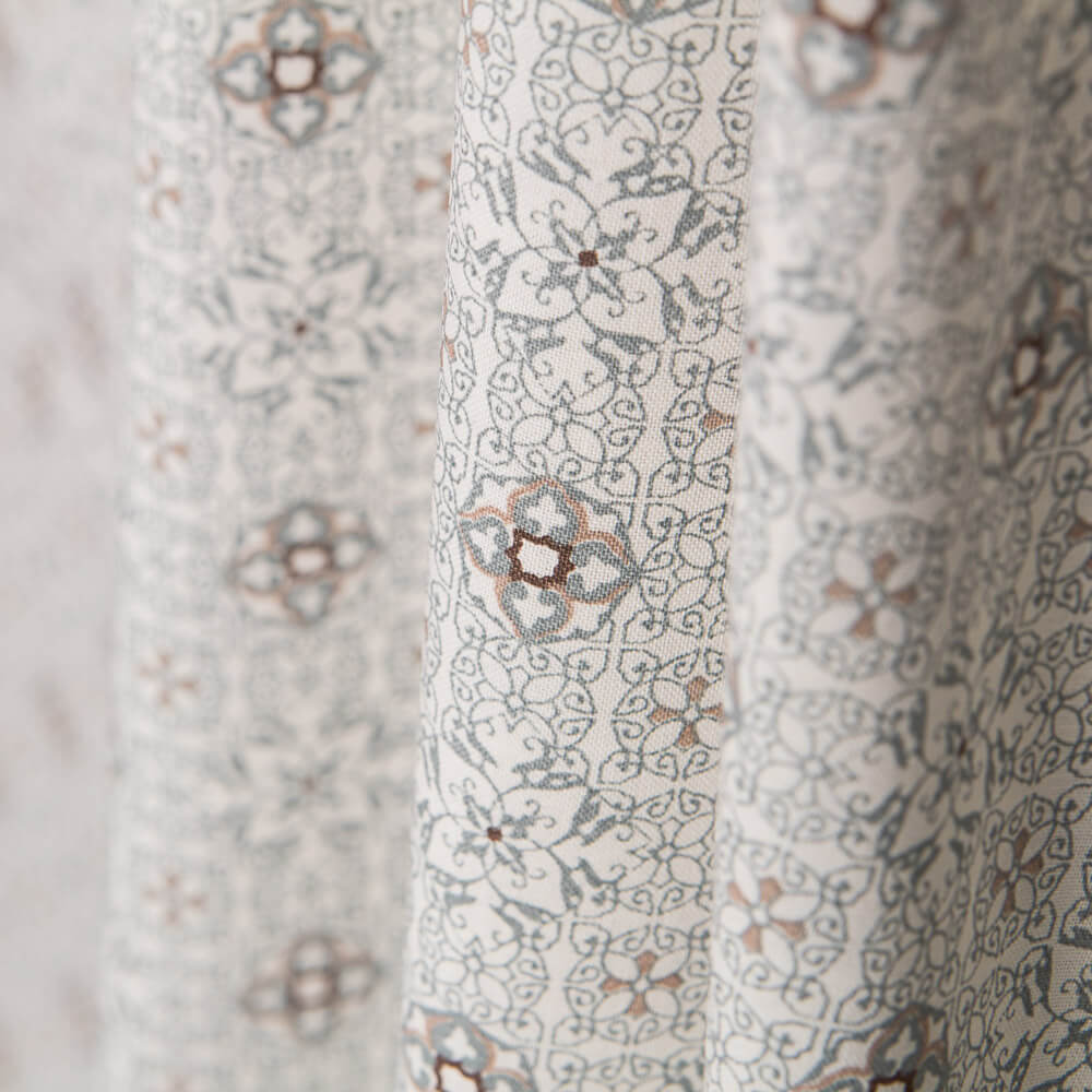 Popelín Mosaico Floral Gris - Ribes y Casals