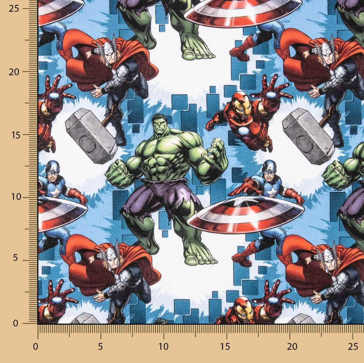 Popelín Cretona Avengers - Ribes y Casals