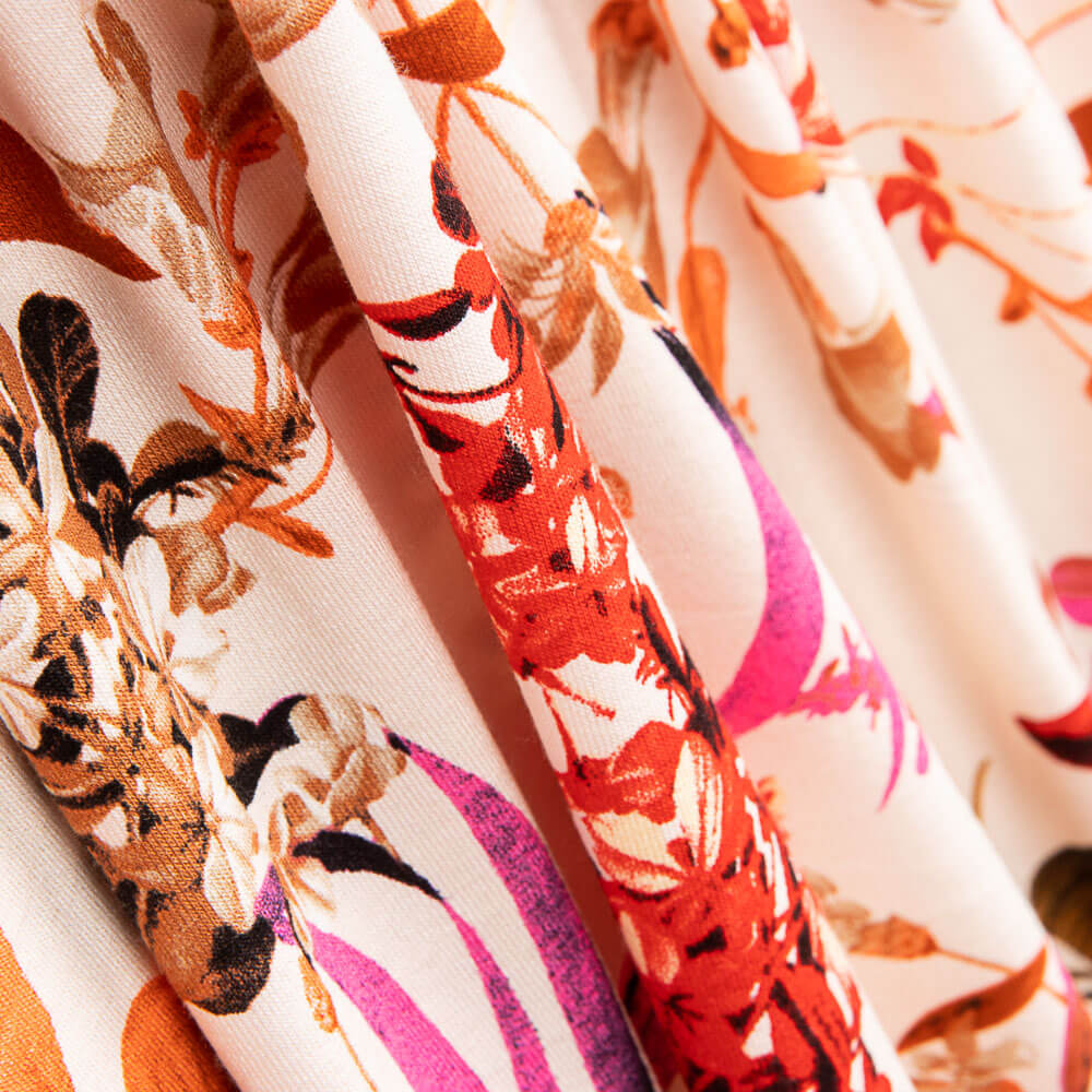 Punto Viscosa Floral Coral - Ribes y Casals