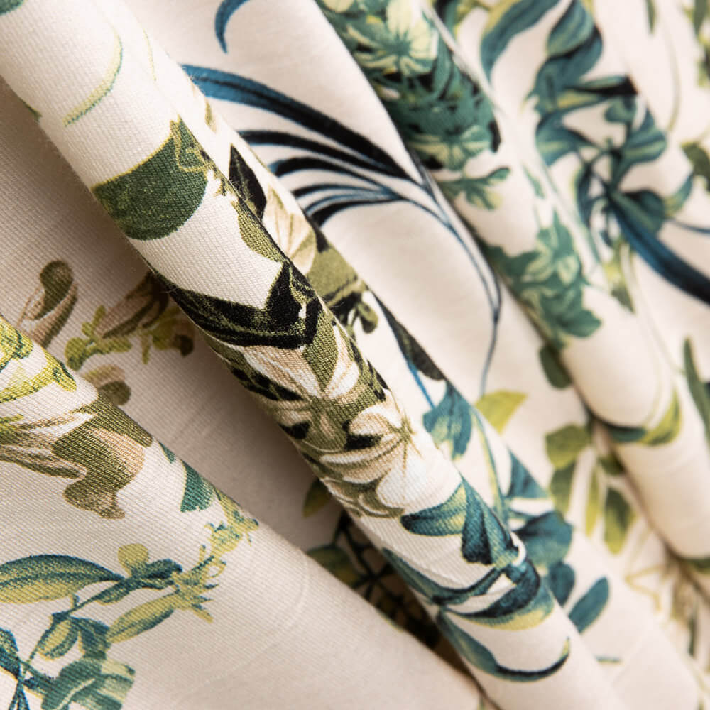 Punto Viscosa Floral Blanco - Ribes y Casals