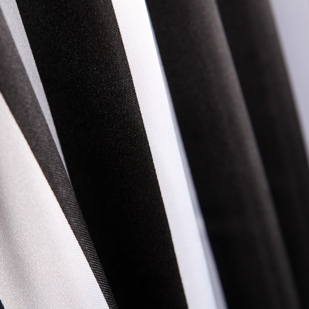 Raso Carnaval Rayas Negro - Ribes y Casals