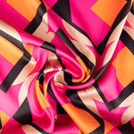 Satén Spandex Geo Maxi Fucsia - Ribes y Casals