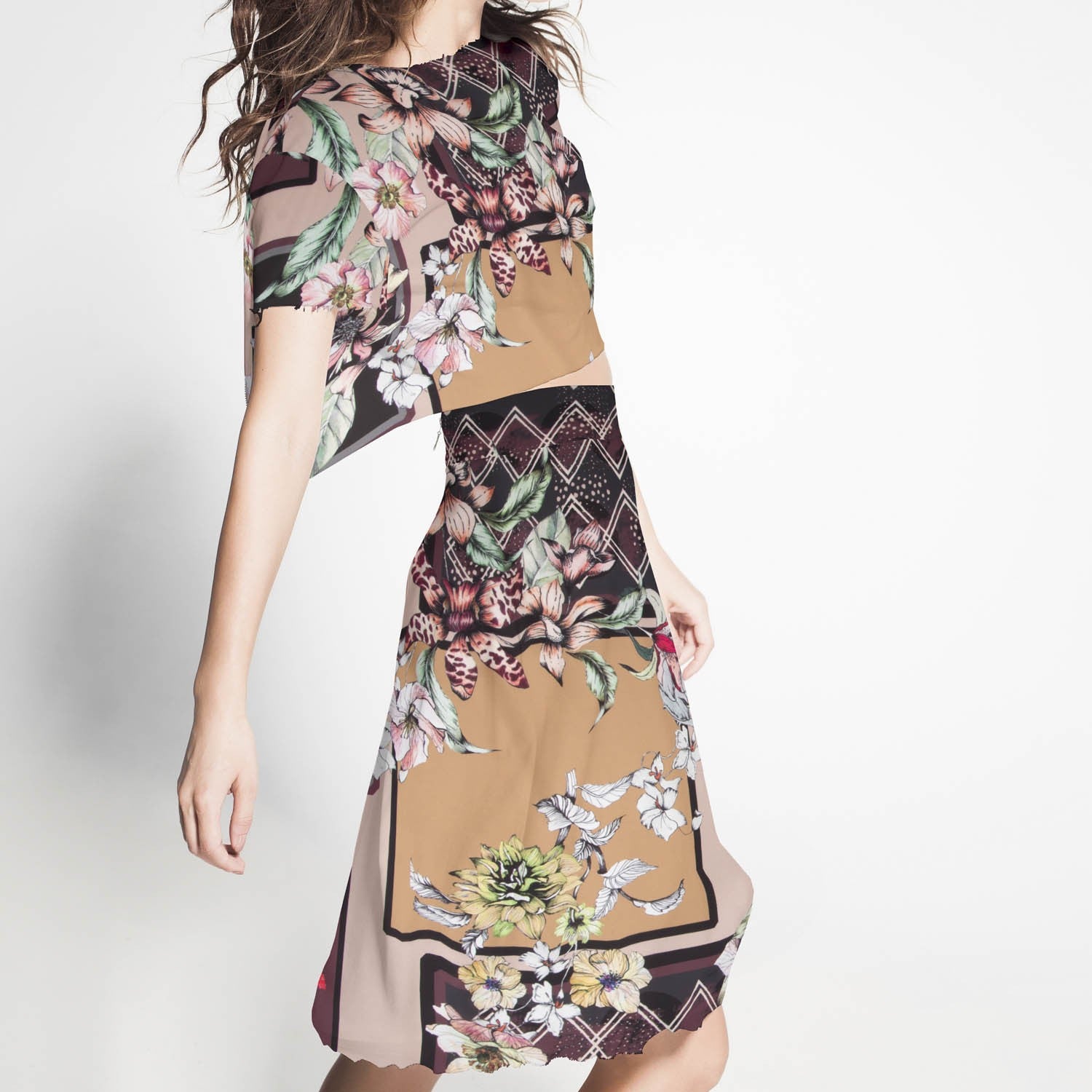 Satén Floral Winter Marrón - Ribes y Casals
