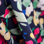 Satén Liberty London Pétalos Fucsia - Ribes y Casals