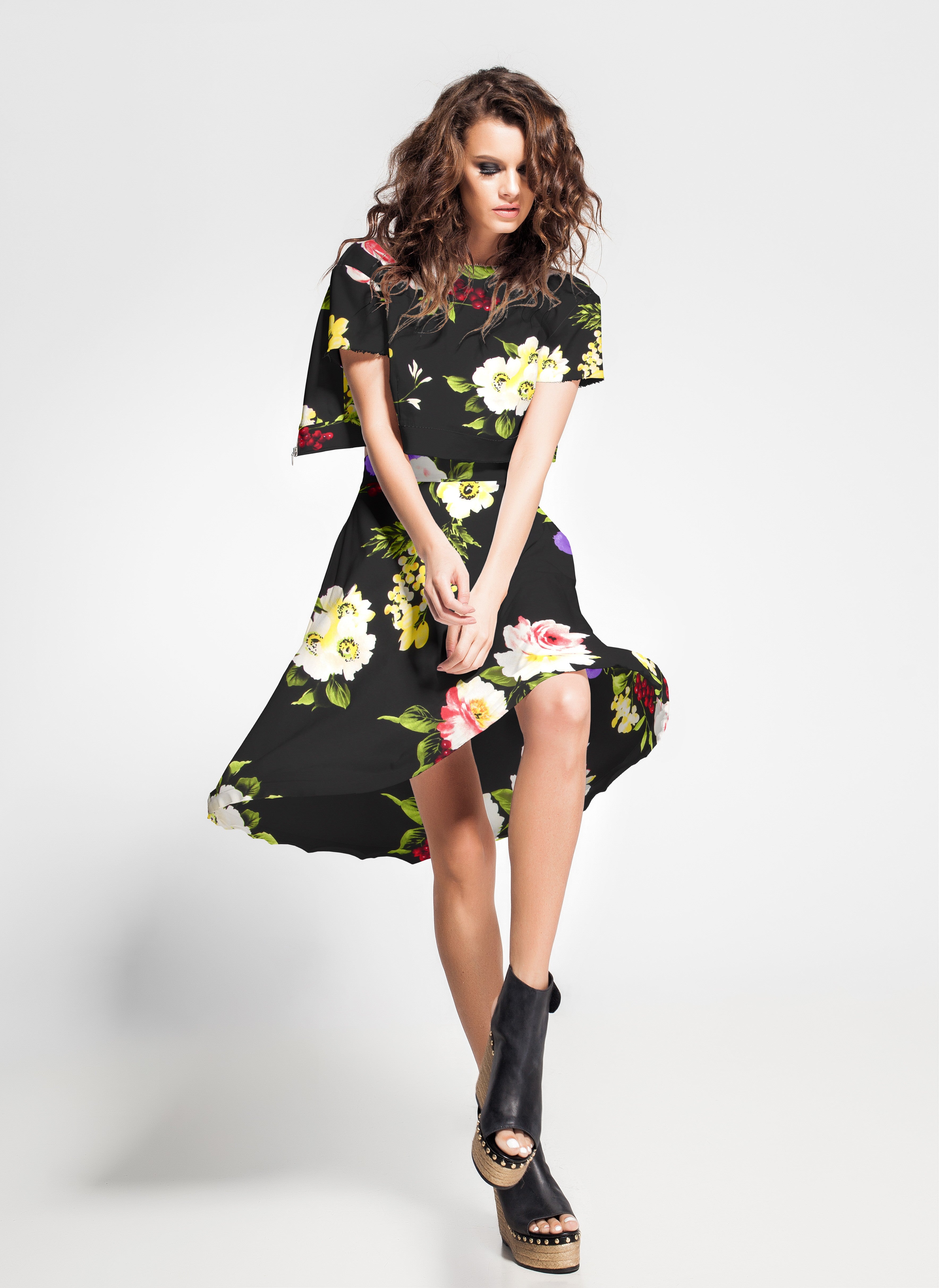 Tela Crepe Zambra Negra - Ribes y Casals