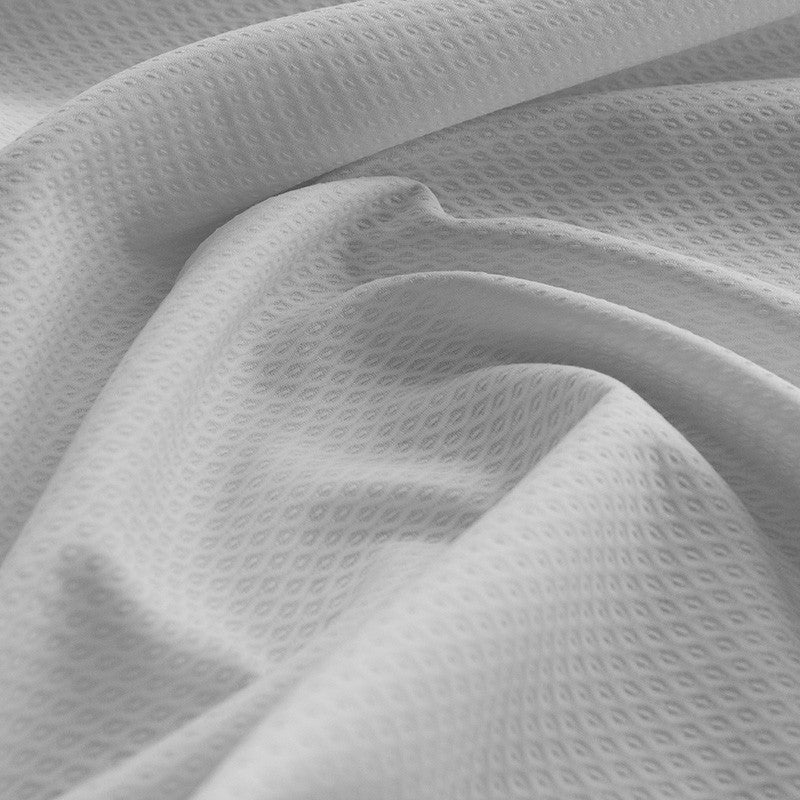 Tela Piqué Ojo Perdiz Blanco - Ribes y Casals