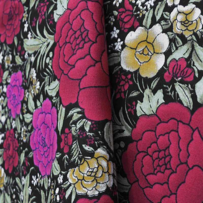 Tela Popelín Flamenca Clavel Fondo Negro - Ribes y Casals