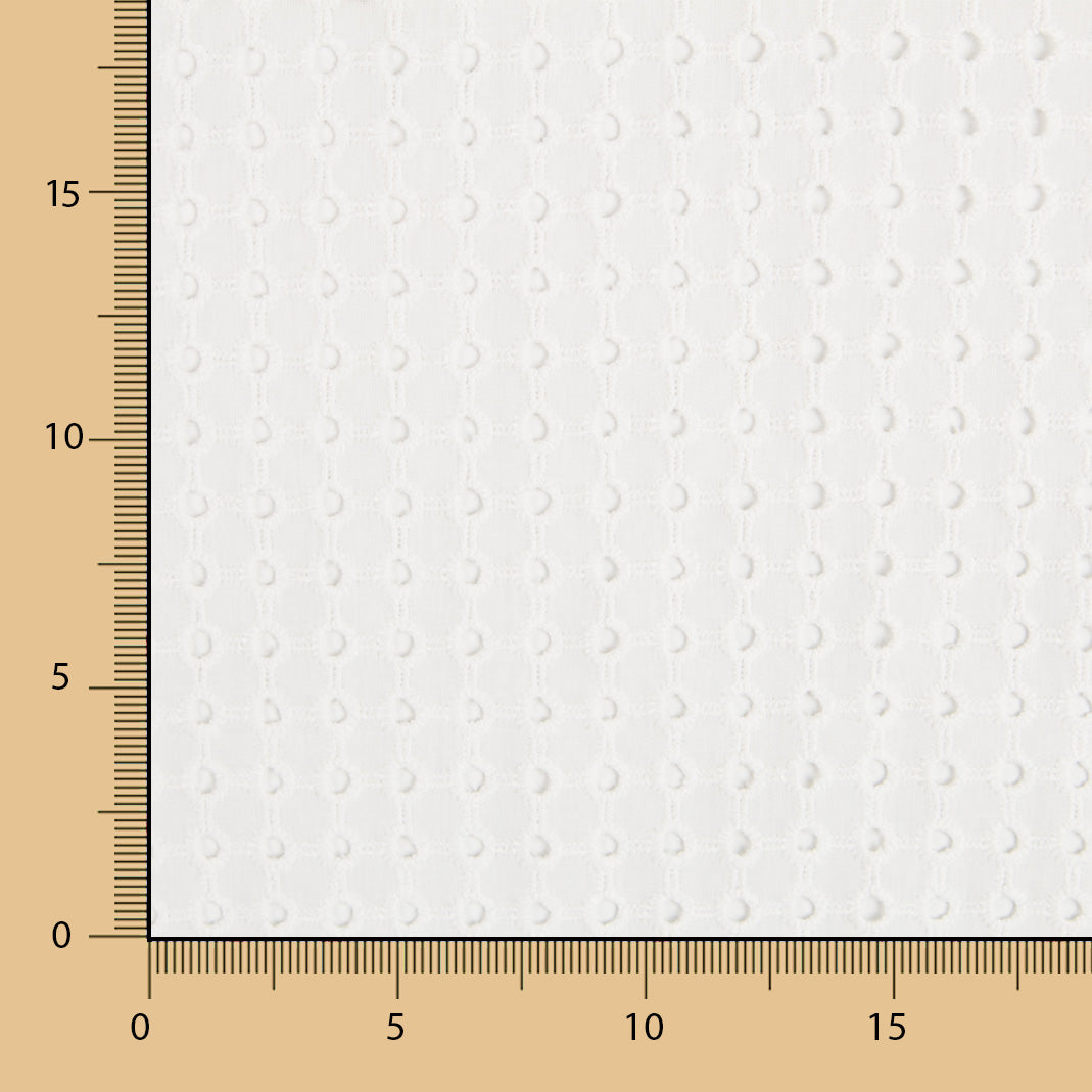 Tela Bordado Suizo Cuadro Blanco Roto - Ribes y Casals