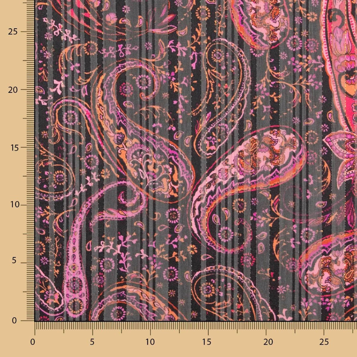 Retal Gasa Lurex Cachemire Fucsia 170x140 cm - Ribes y Casals