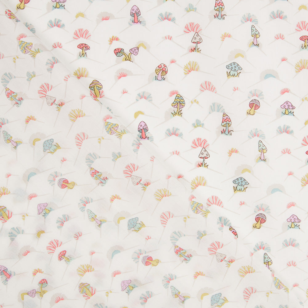 Liberty Fabrics Tana Lawn® Fairytale picnic - Ribes y Casals