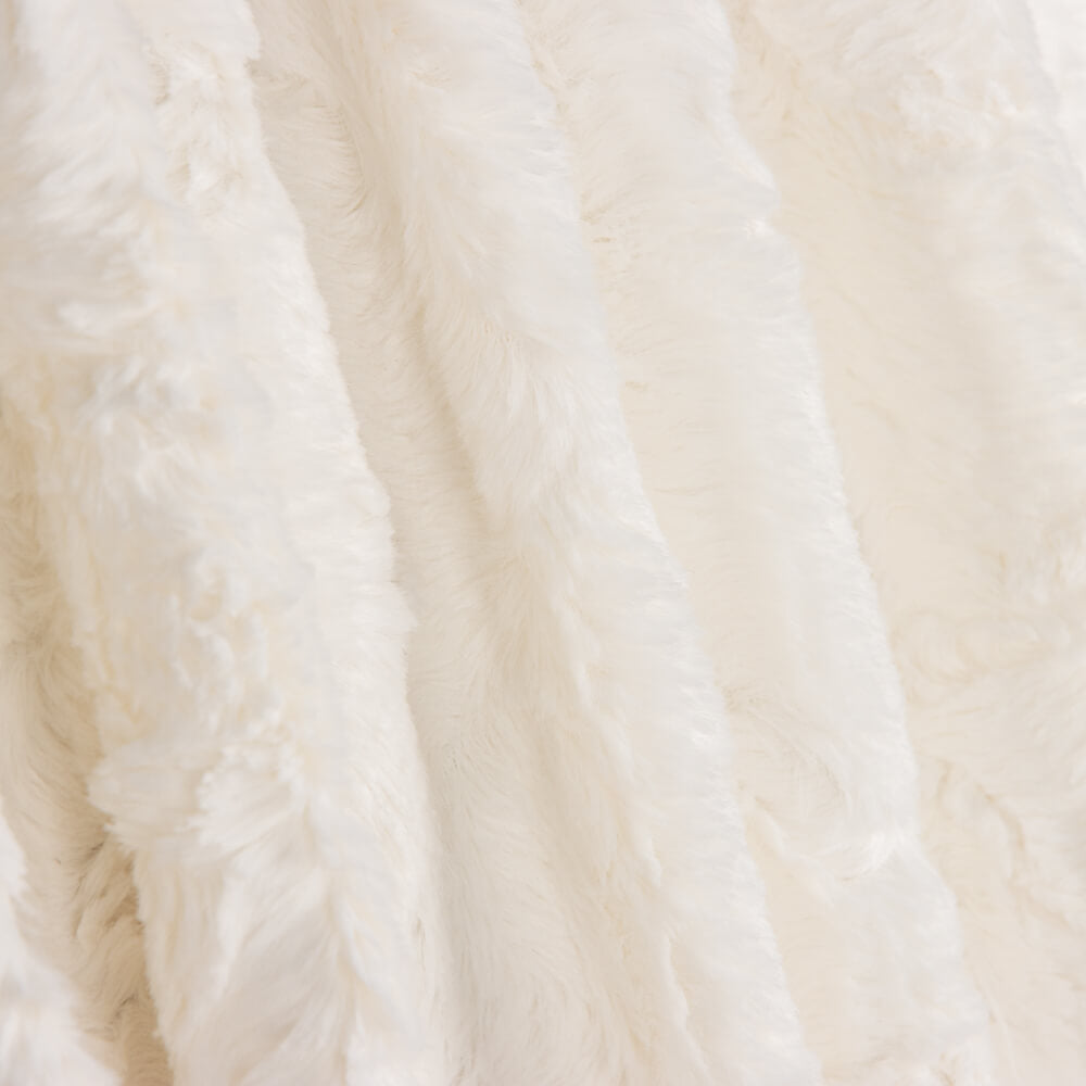 Pelo Suave Relieve Blanco - Ribes y Casals