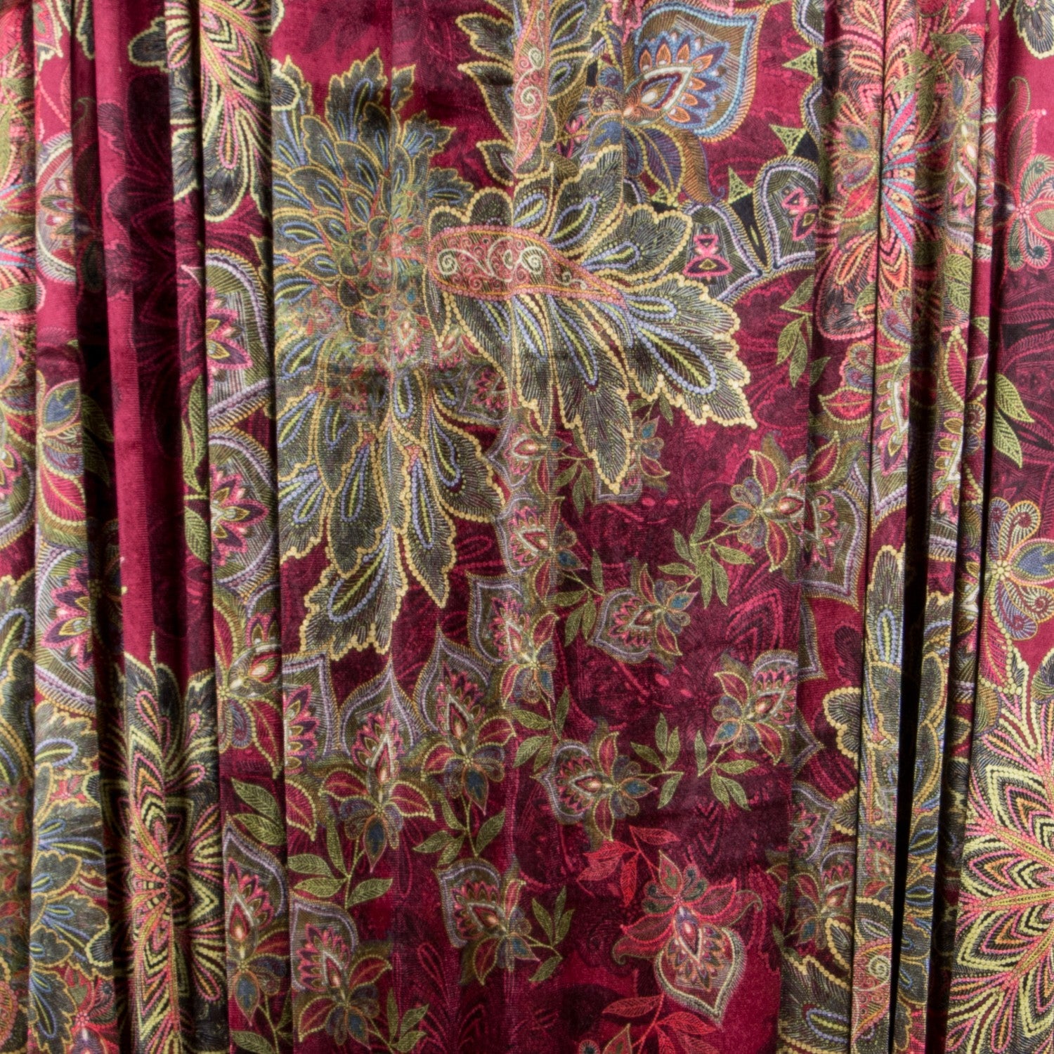 Terciopelo Mandala Granate - Ribes y Casals