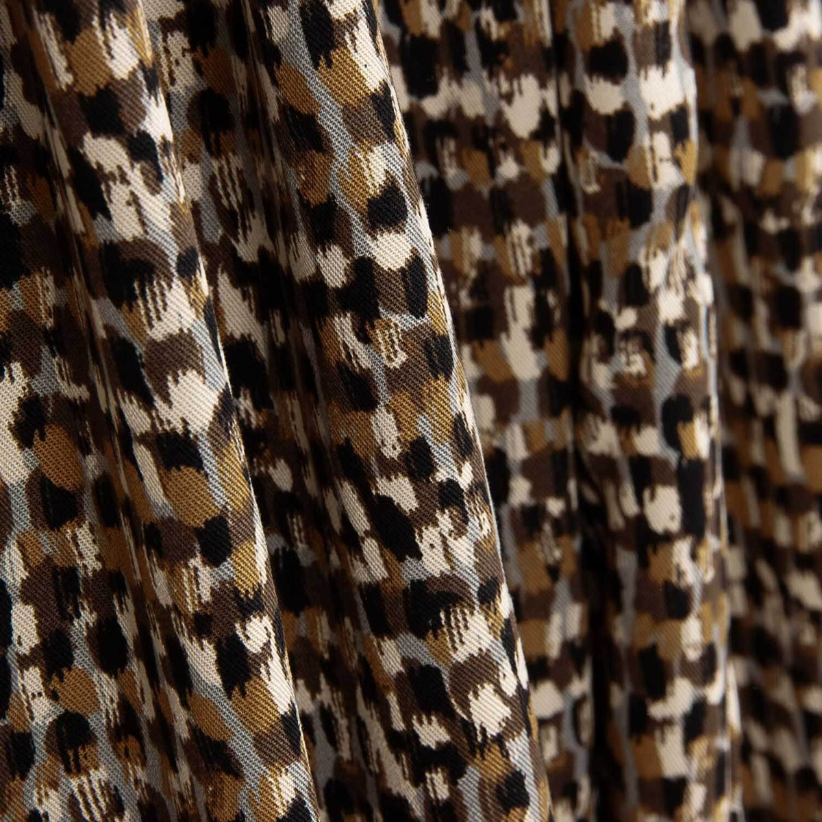 Viscosa Estampada Cedile Marrón - Ribes y Casals